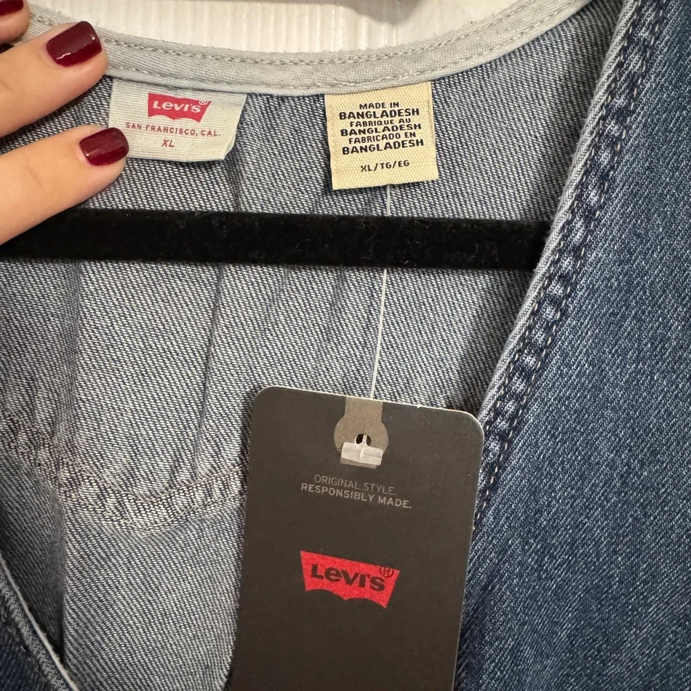 Levi's Classic Blue Denim Midi Dress - Picture 2 of 3